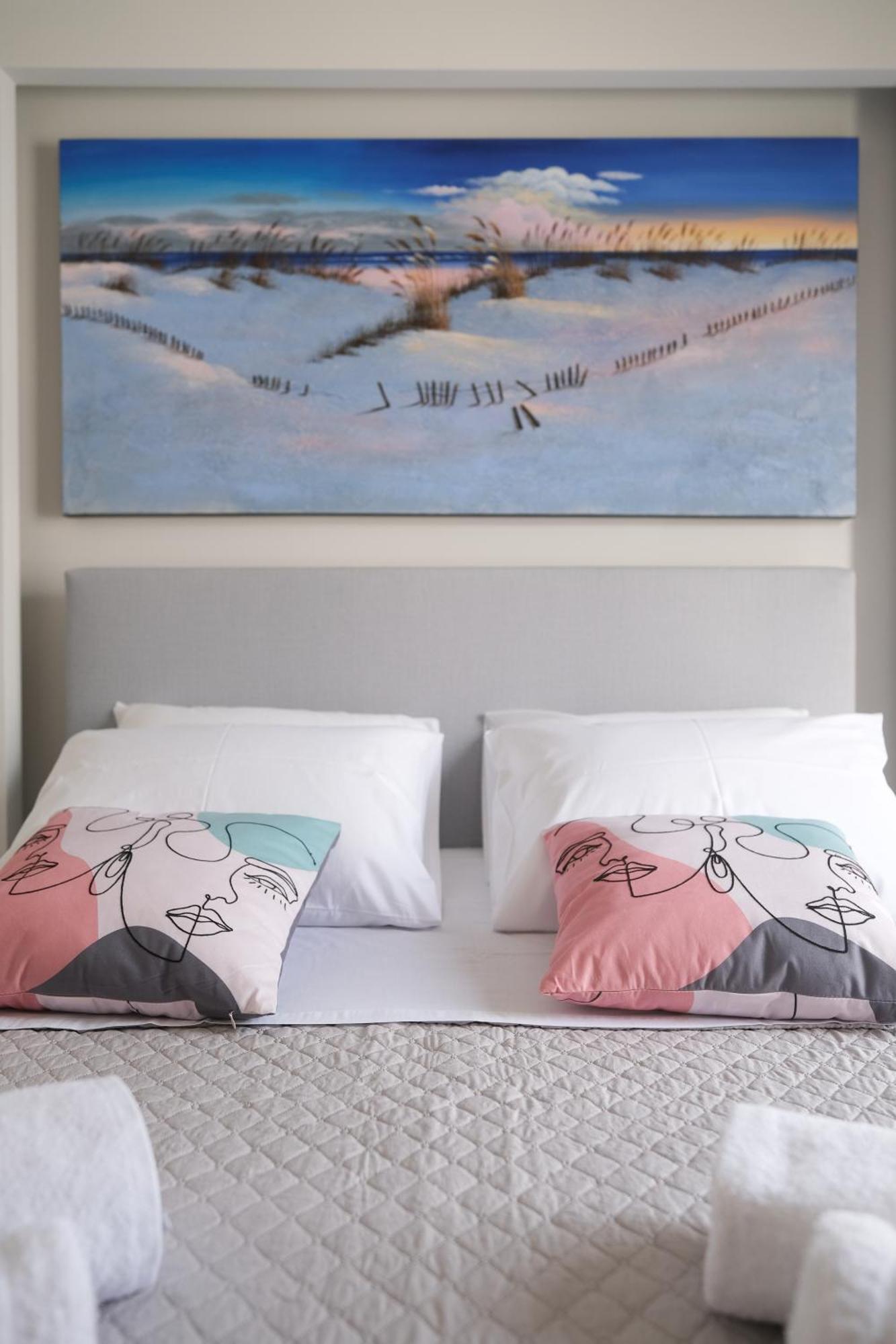 Rhodes Retreat: Modern Comfort In Serene Luxury Rhodes City Zewnętrze zdjęcie